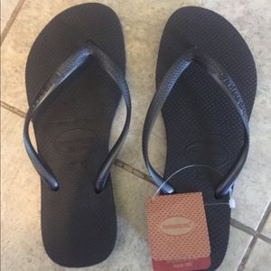 NWT Black Havaianas